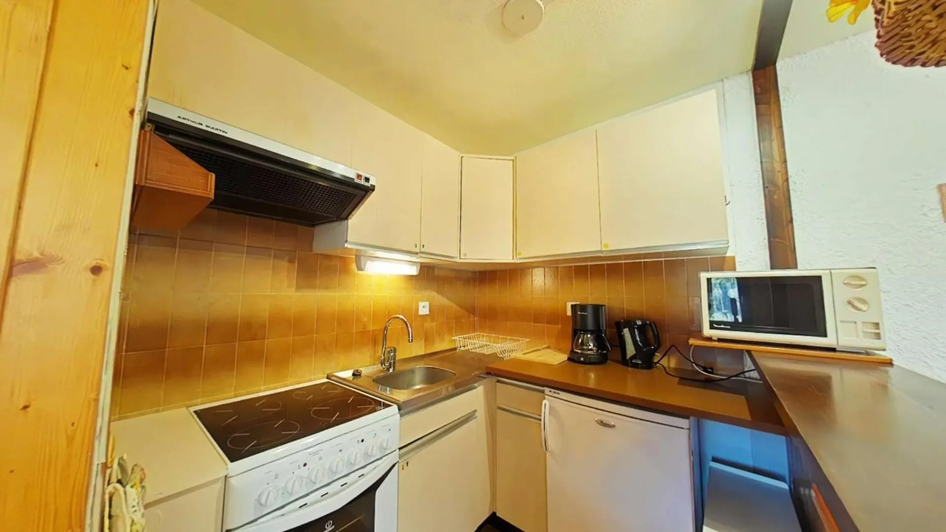 Appartement 2 Pieces 4 Pers, Parking, Ski, Grand-Bornand - Fr-1-241-241 Le Grand-Bornand 0*,  Frankrike